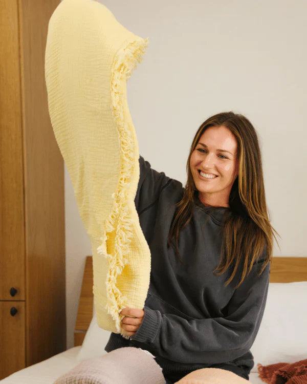 Lara Straw - PARTY BLANKET™