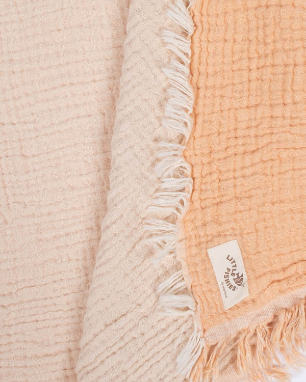 Little Fishies Gauze Receiving Blanket - Peach Fuzz