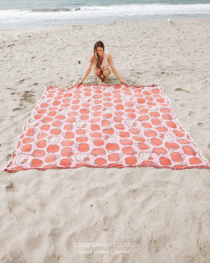 Hello Kitty® Apple - PARTY BLANKET™