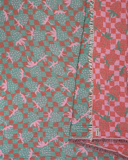 Checker Strawberry - PARTY BLANKET™