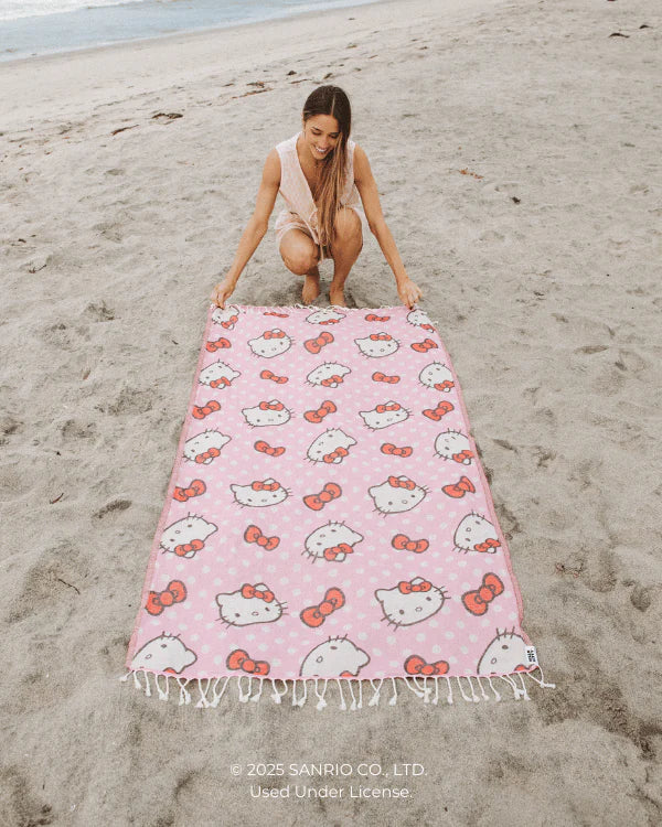Hello Kitty® Dots