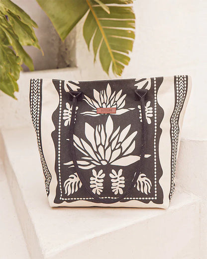 Lotus Beach Tote (With Zipper Closure)