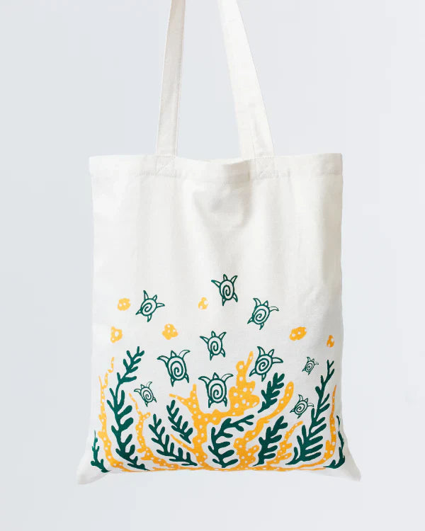 Swimming Turtles Everyday Tote