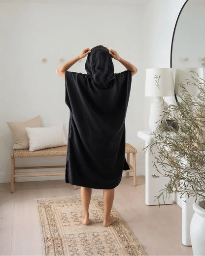 Terra Hooded Poncho Black