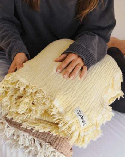 Lara Straw - PARTY BLANKET™