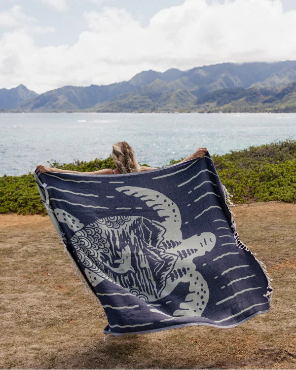 Pacific Ridley Blanket