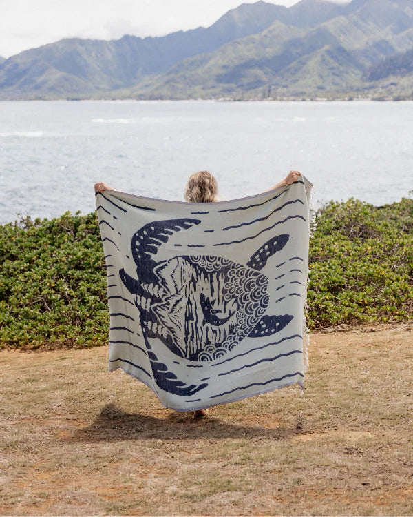 Pacific Ridley Blanket